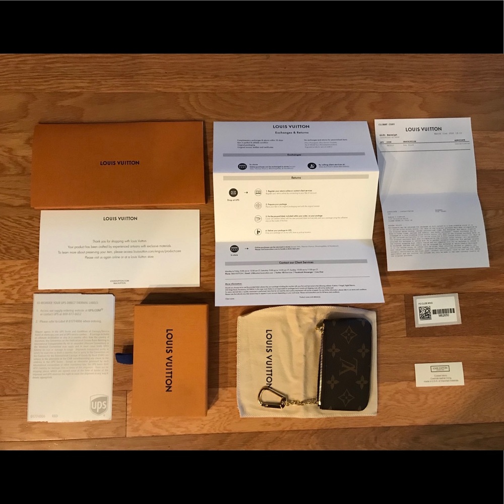 NEW Louis Vuitton Monogram Key Pouch